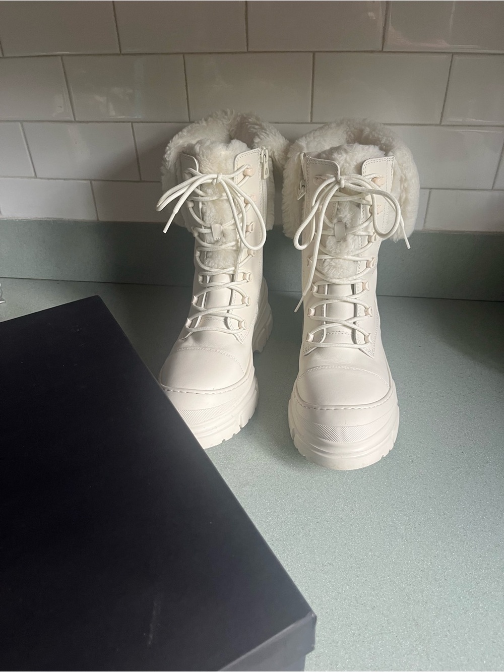 RUDSAK White Lace-Up Faux-Fur Platform Boots ivory NIB Sz 40